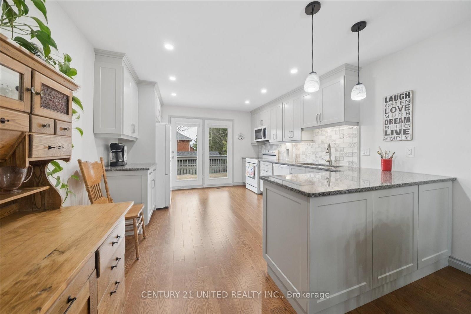 Detached House for sale at 1612 Glenforest Boulevard, Peterborough, Ontario, K9K 2J6 - Monaghan Ward 2 - MLS: X13008330