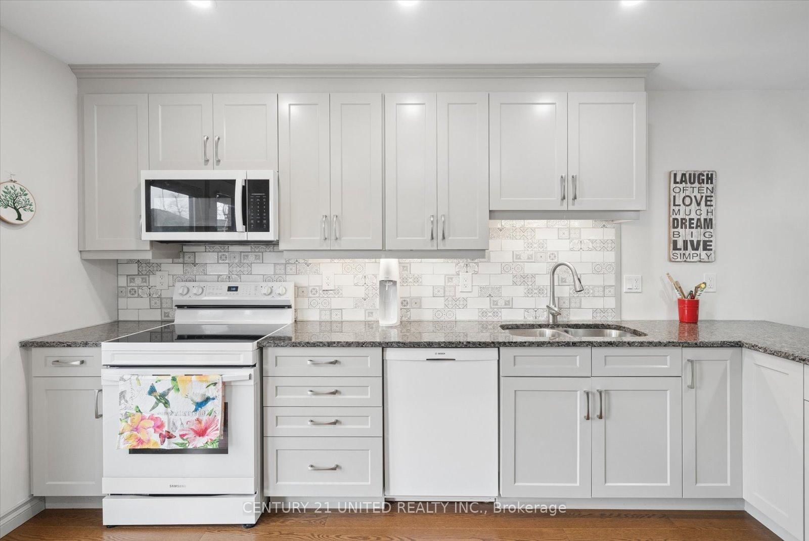 Detached House for sale at 1612 Glenforest Boulevard, Peterborough, Ontario, K9K 2J6 - Monaghan Ward 2 - MLS: X13008330