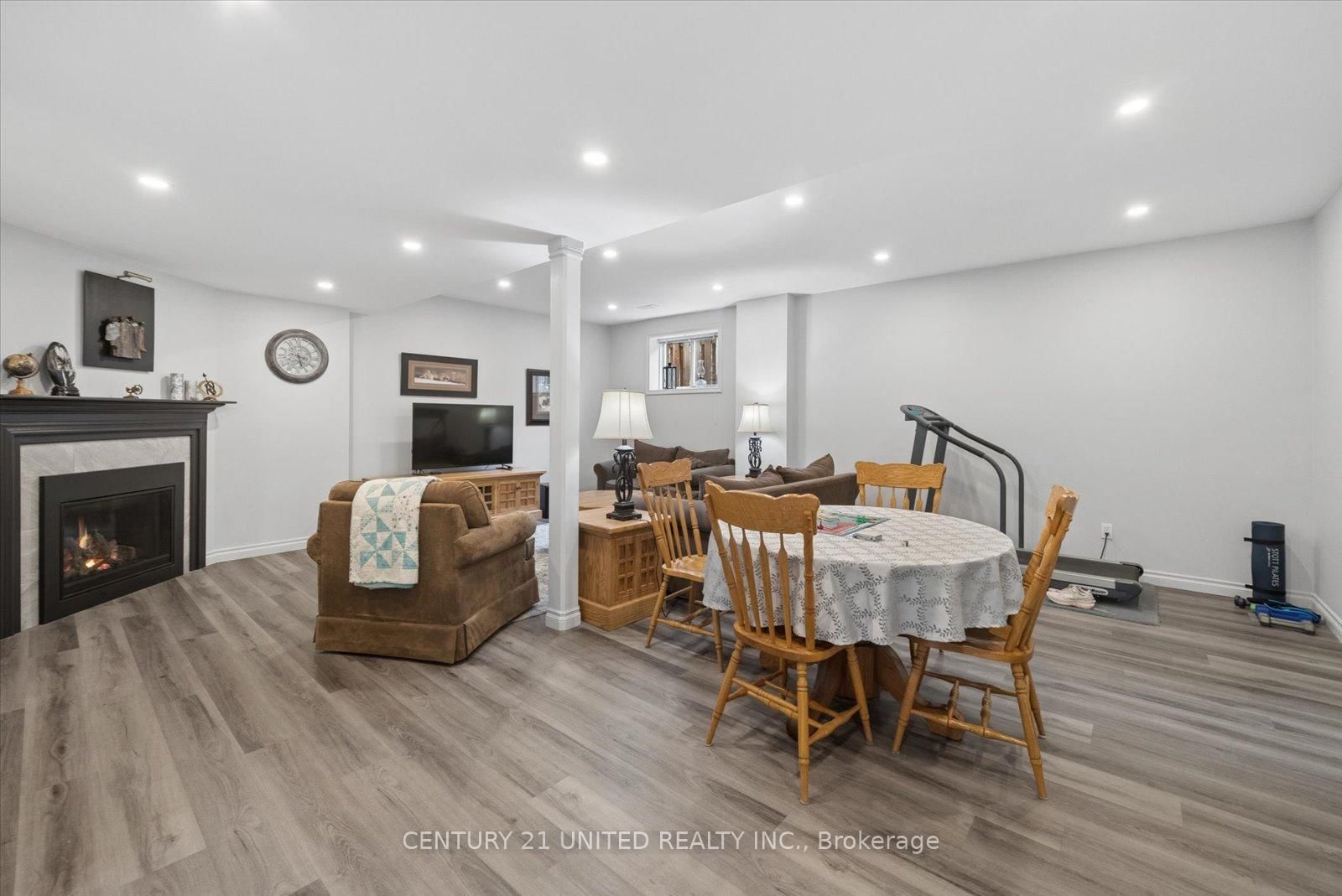 Detached House for sale at 1612 Glenforest Boulevard, Peterborough, Ontario, K9K 2J6 - Monaghan Ward 2 - MLS: X13008330