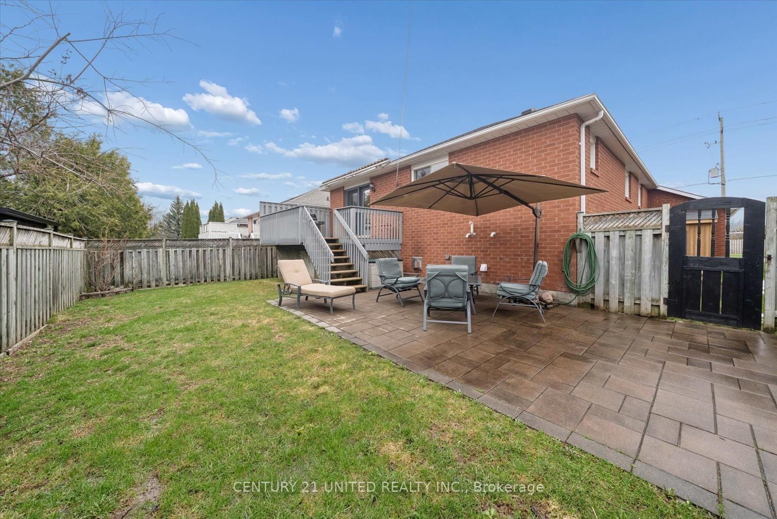 Detached House for sale at 1612 Glenforest Boulevard, Peterborough, Ontario, K9K 2J6 - Monaghan Ward 2 - MLS: X13008330