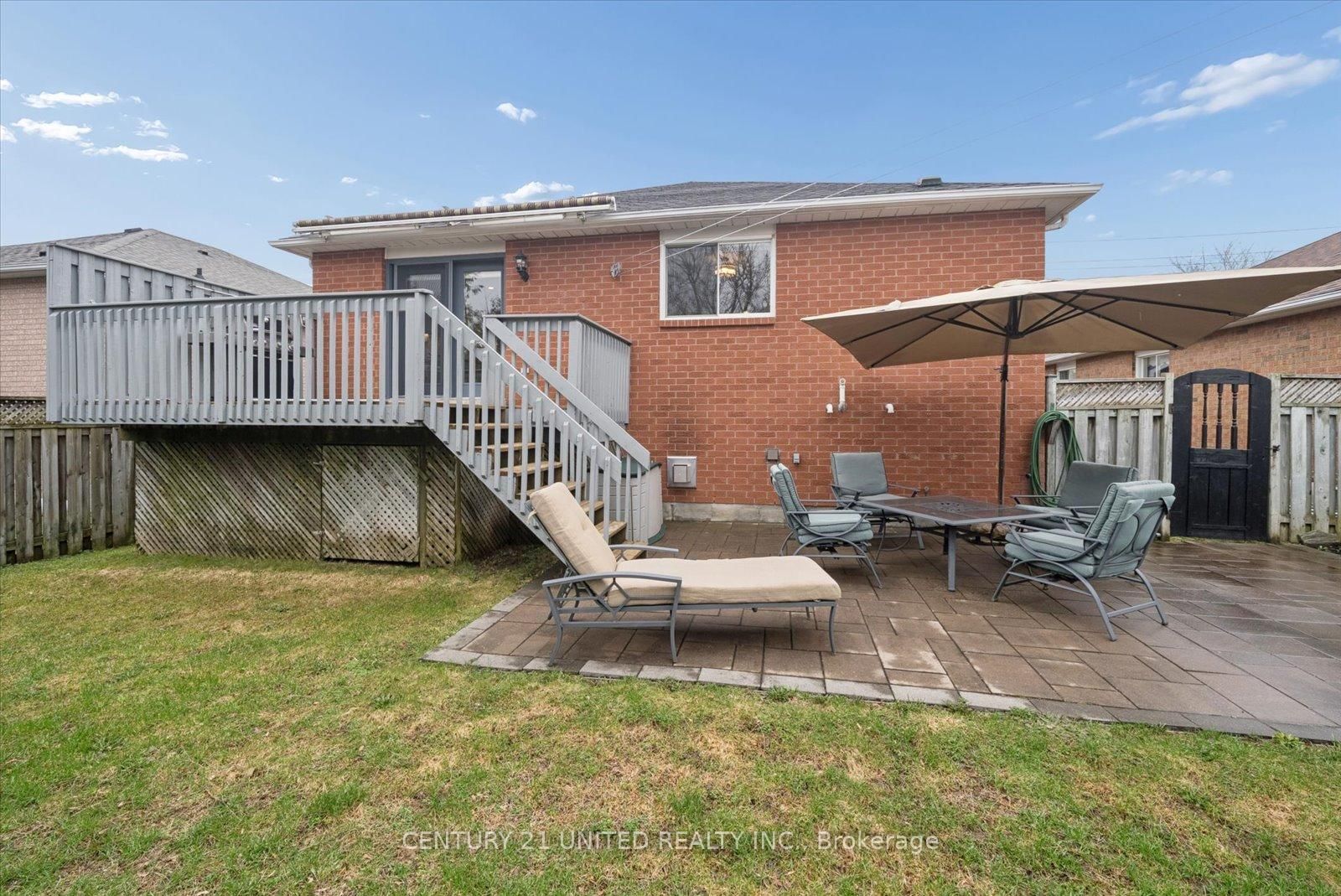 Detached House for sale at 1612 Glenforest Boulevard, Peterborough, Ontario, K9K 2J6 - Monaghan Ward 2 - MLS: X13008330