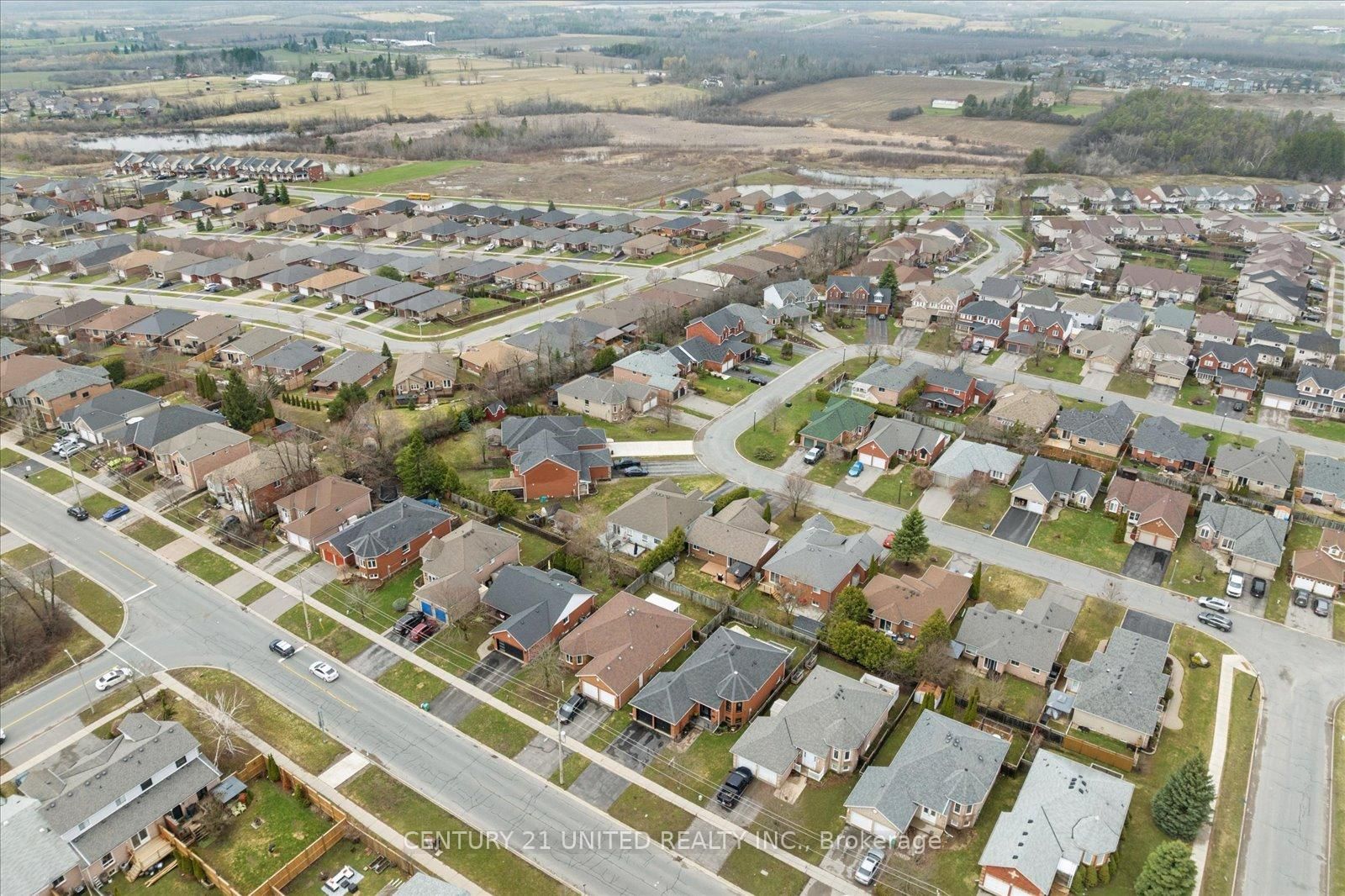 Detached House for sale at 1612 Glenforest Boulevard, Peterborough, Ontario, K9K 2J6 - Monaghan Ward 2 - MLS: X13008330