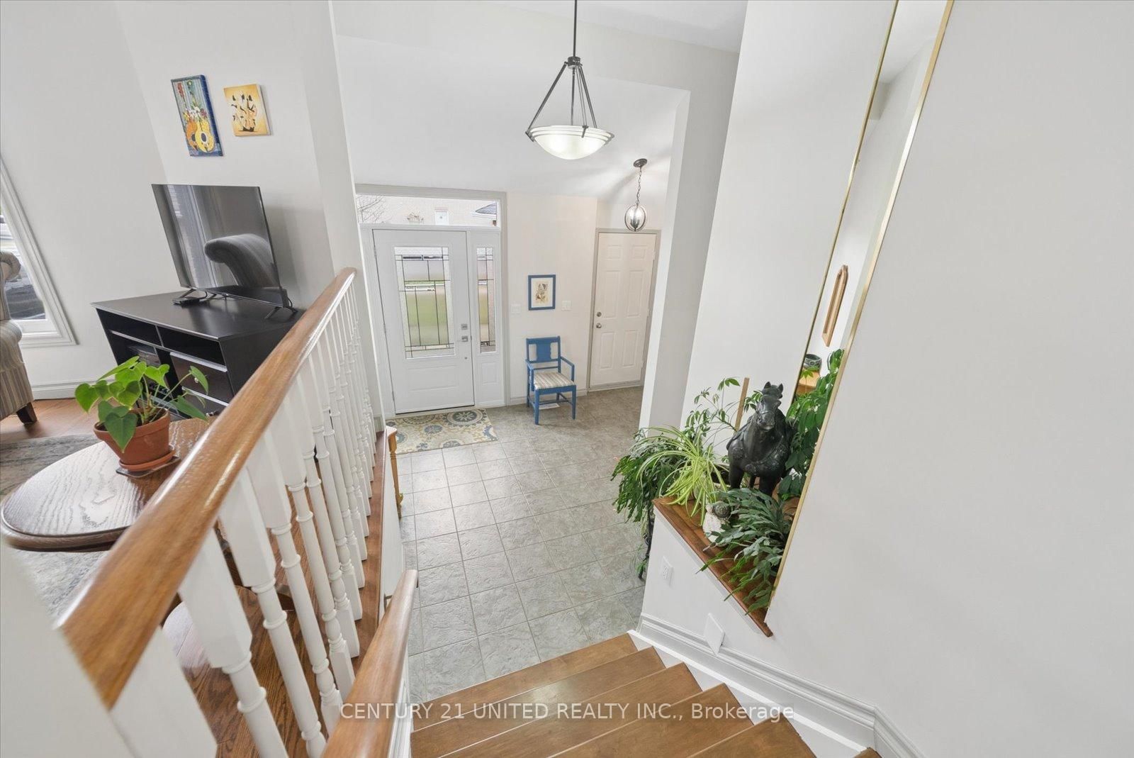 Detached House for sale at 1612 Glenforest Boulevard, Peterborough, Ontario, K9K 2J6 - Monaghan Ward 2 - MLS: X13008330