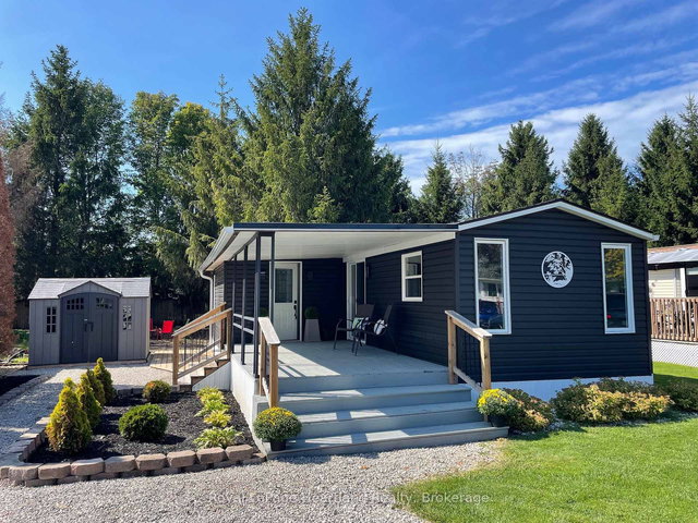 4 Starboard - 77719 Bluewater Highway