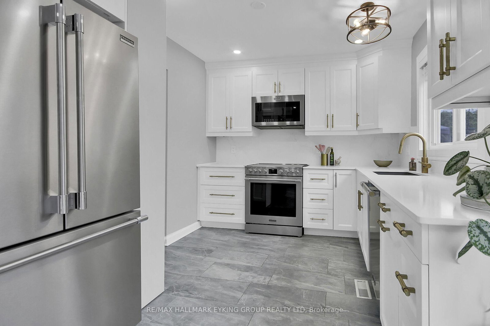 8 Vickers Way - Photo 17