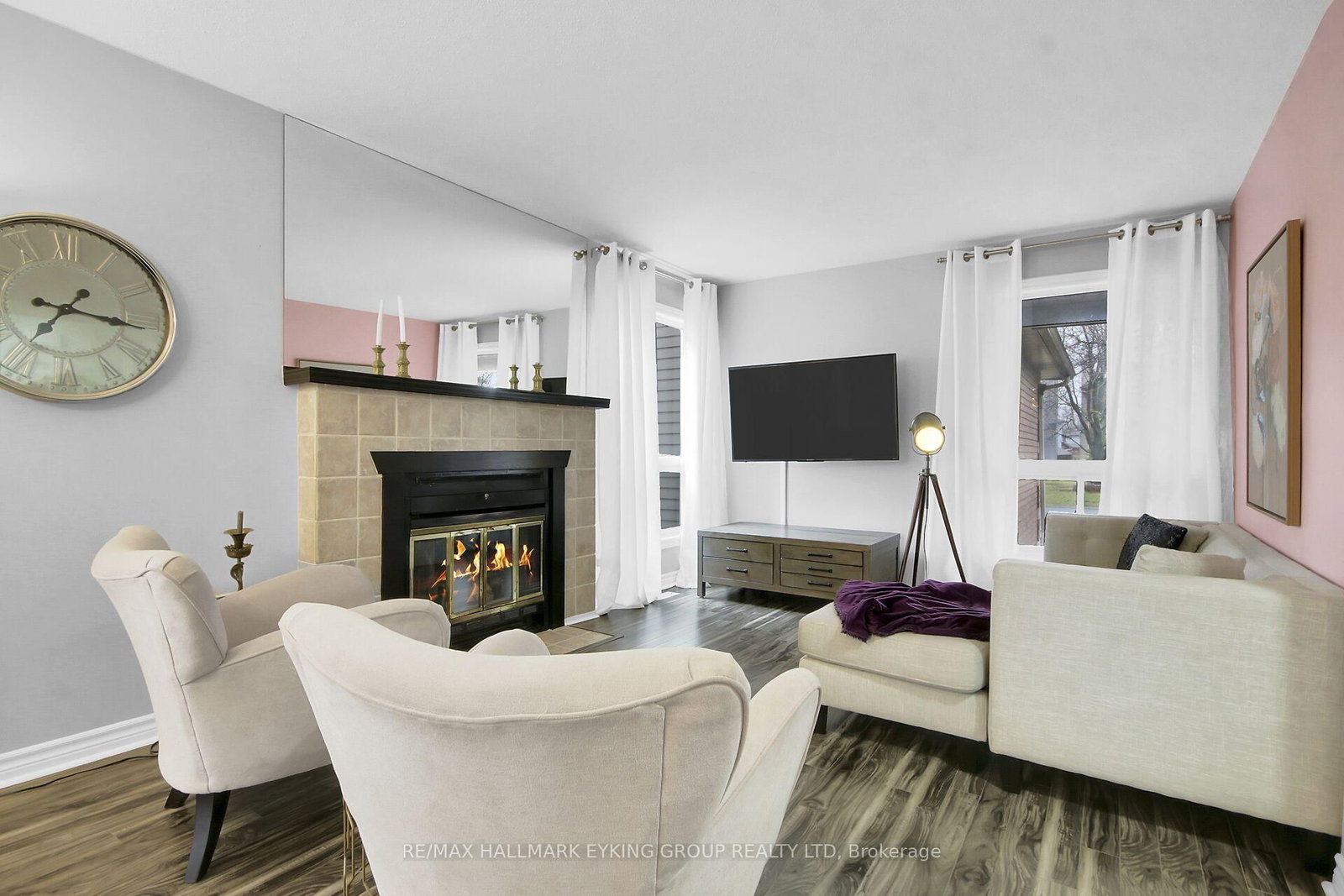 8 Vickers Way - Photo 8