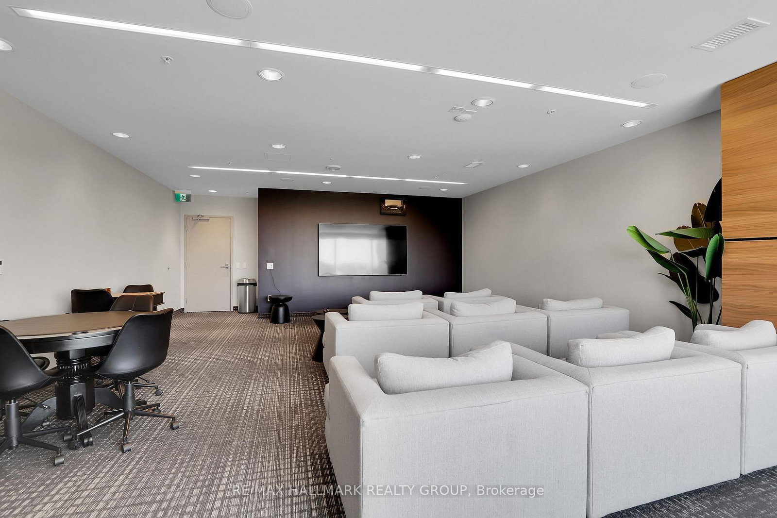 805 Carling Avenue, Unit 1904 - Photo 48