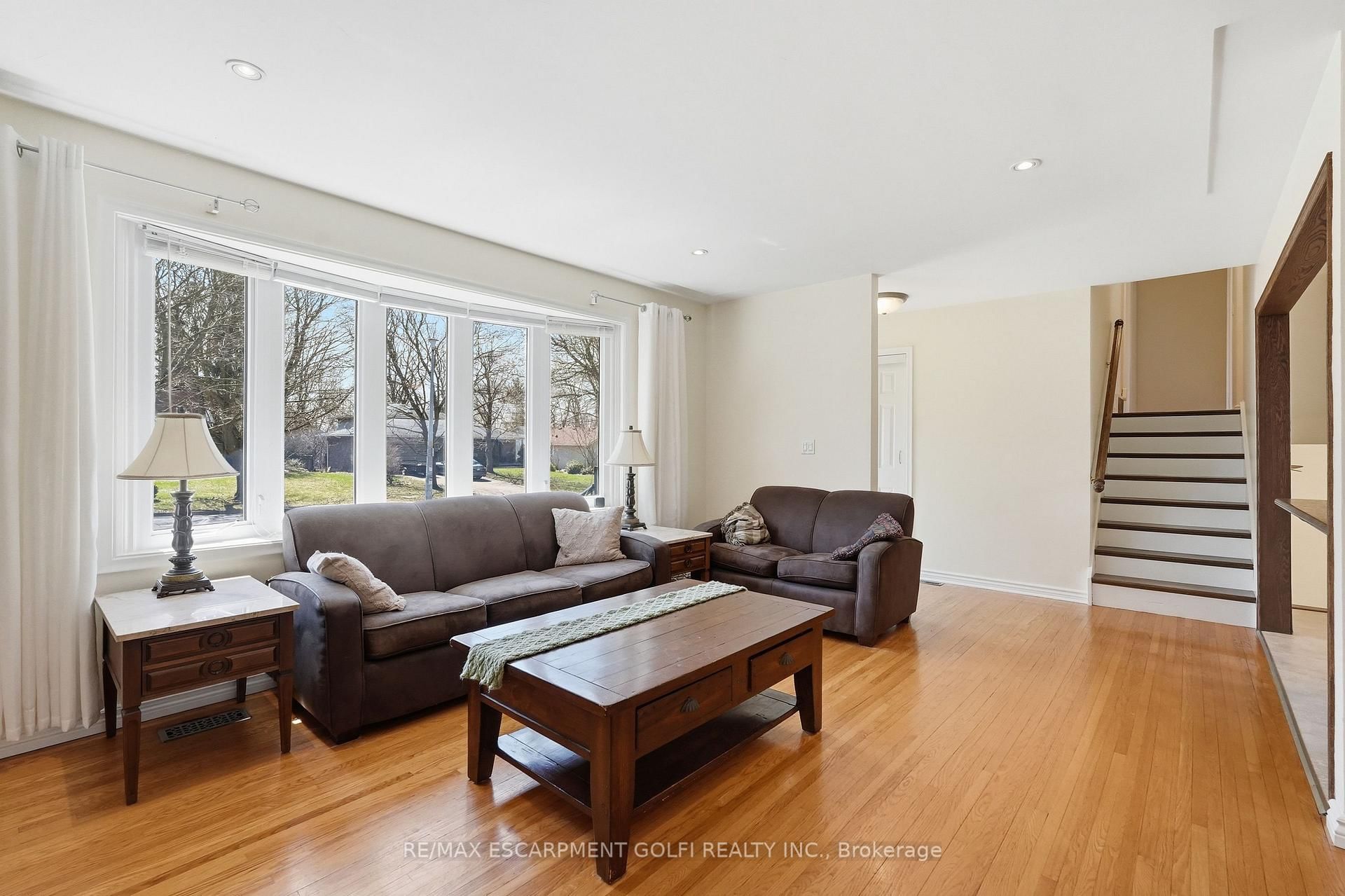 55 Berkley Crescent