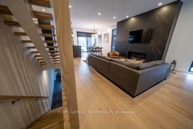 358 Byron Avenue - Photo 5