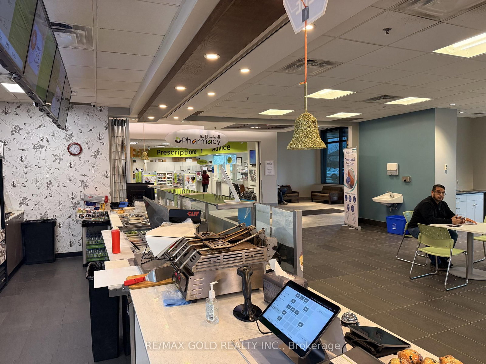 430 The Broadwalk, Unit 105 - Photo 5