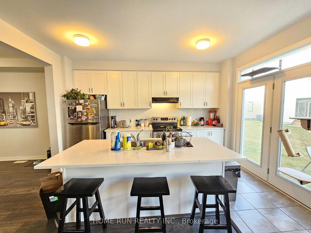 233 Billrian Crescent