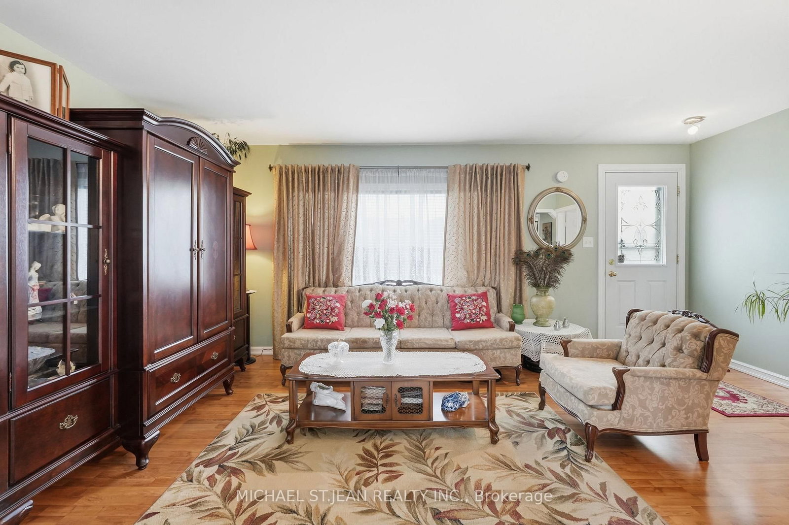 Detached House for sale at 54 Bingham Road, Hamilton, Ontario, L8Y 1N4 - McQuesten - MLS: X13008600