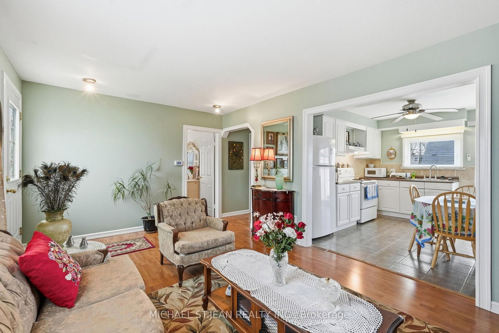 Detached House for sale at 54 Bingham Road, Hamilton, Ontario, L8Y 1N4 - McQuesten - MLS: X13008600