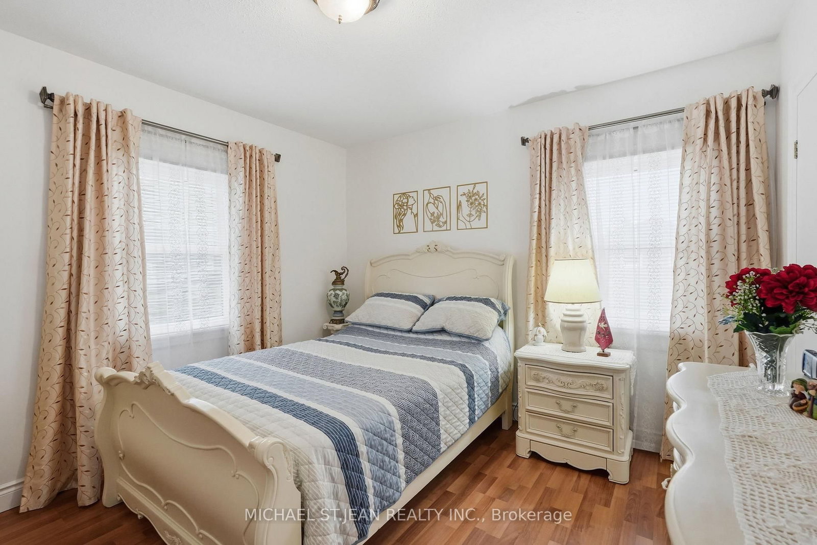 Detached House for sale at 54 Bingham Road, Hamilton, Ontario, L8Y 1N4 - McQuesten - MLS: X13008600