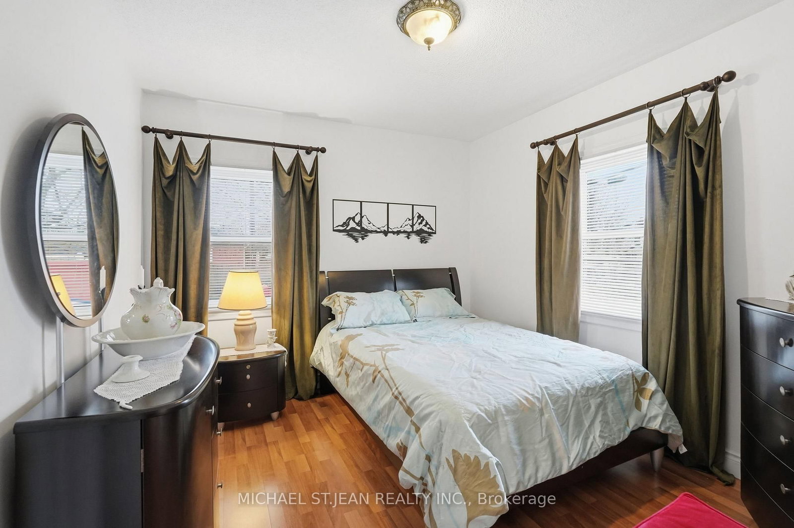 Detached House for sale at 54 Bingham Road, Hamilton, Ontario, L8Y 1N4 - McQuesten - MLS: X13008600