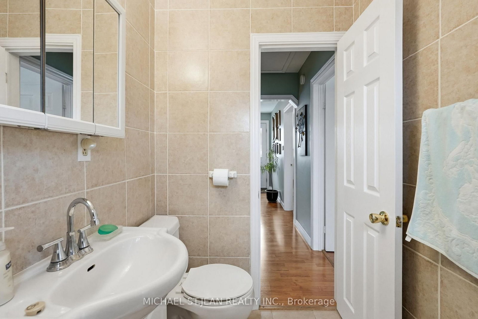 Detached House for sale at 54 Bingham Road, Hamilton, Ontario, L8Y 1N4 - McQuesten - MLS: X13008600