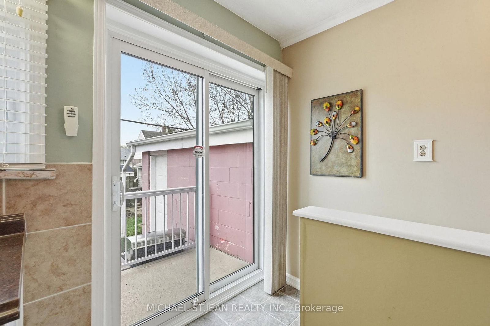 Detached House for sale at 54 Bingham Road, Hamilton, Ontario, L8Y 1N4 - McQuesten - MLS: X13008600