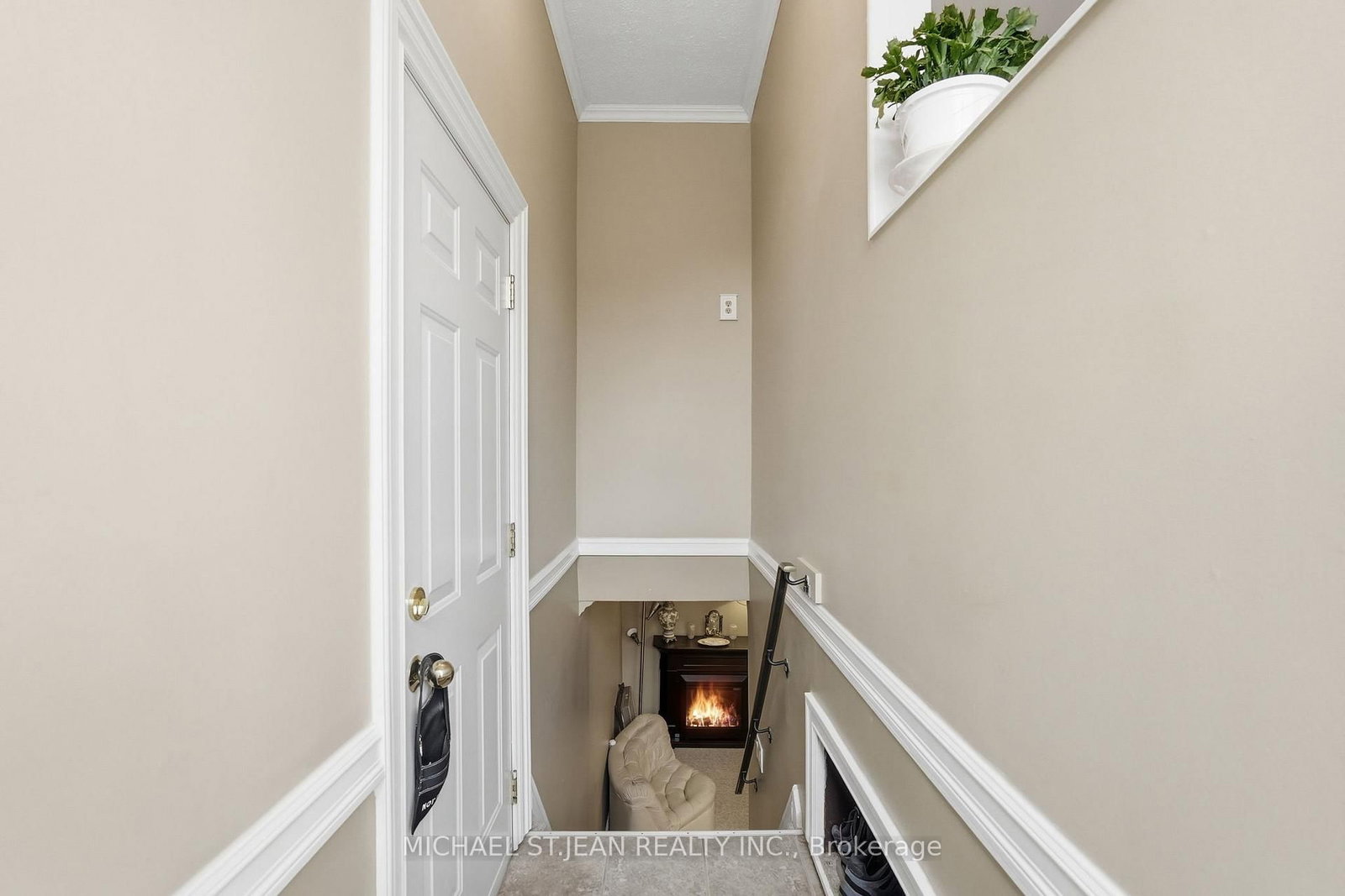 Detached House for sale at 54 Bingham Road, Hamilton, Ontario, L8Y 1N4 - McQuesten - MLS: X13008600