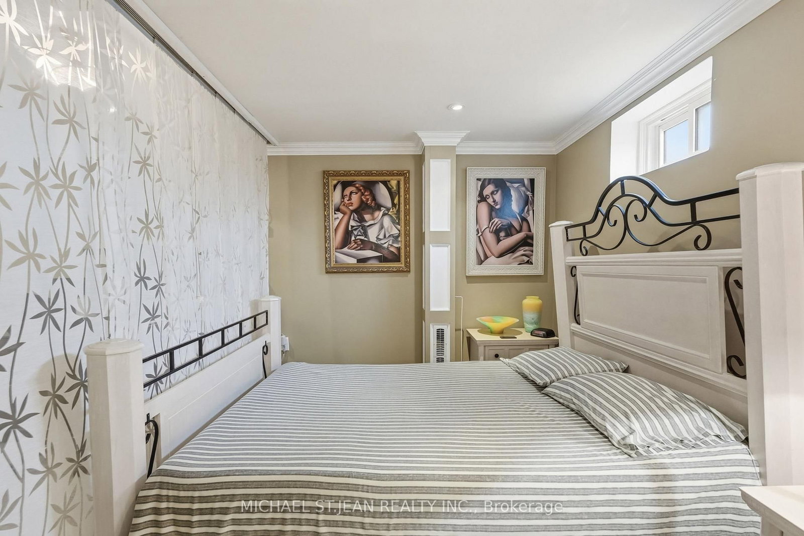 Detached House for sale at 54 Bingham Road, Hamilton, Ontario, L8Y 1N4 - McQuesten - MLS: X13008600