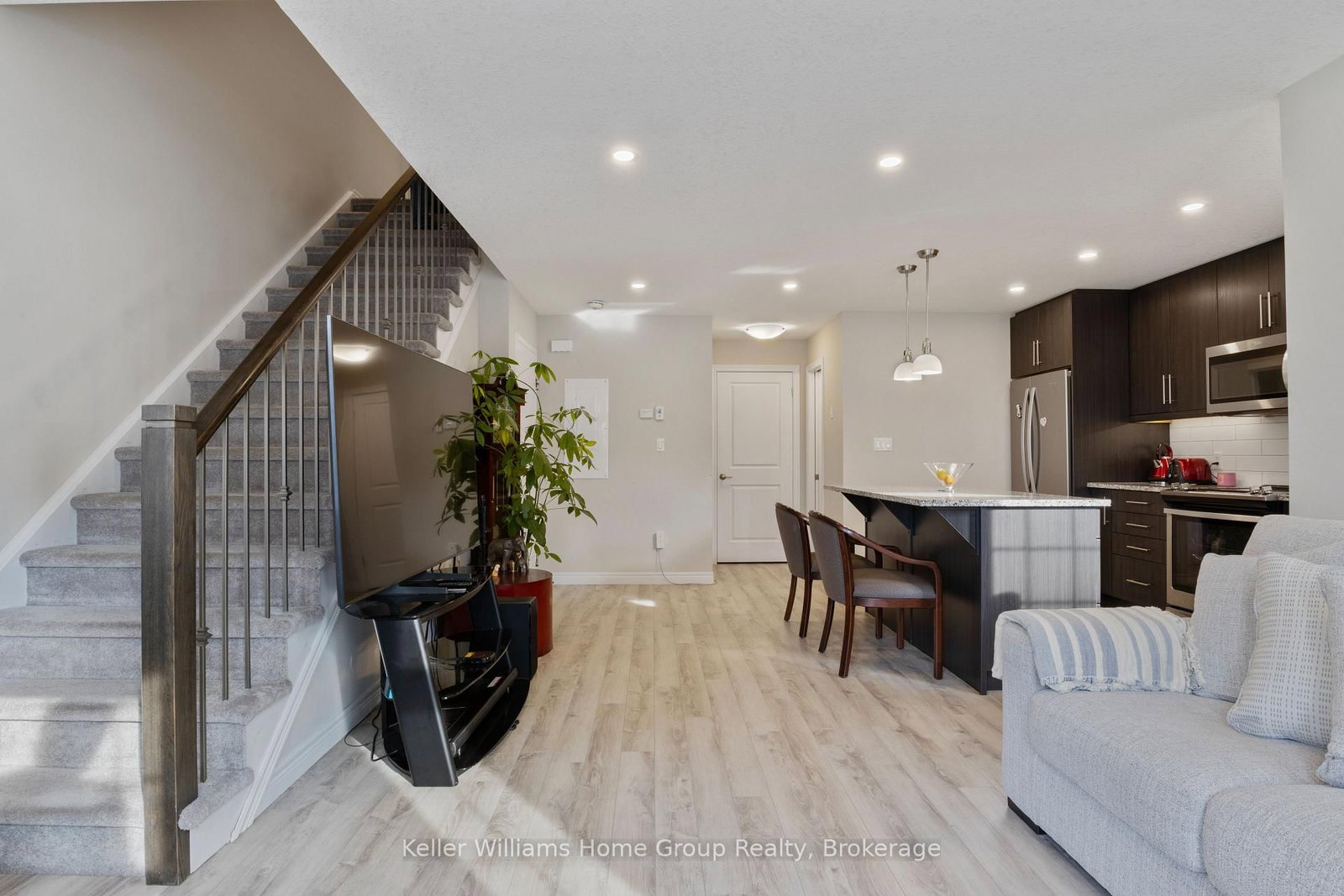 333 Gosling Gardens, Unit 314 - Photo 7