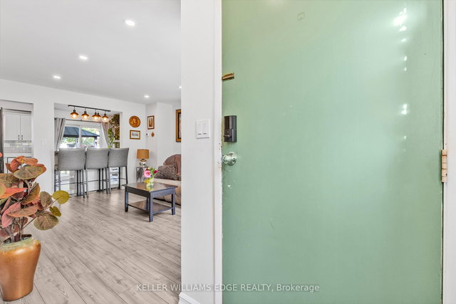 117 Graystone Crescent