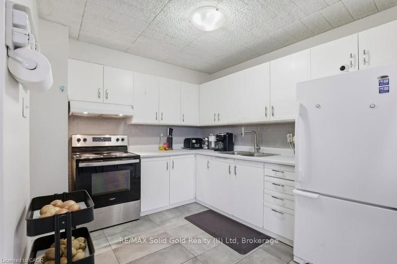 110 - 80 Breckenridge Dr, Kitchener, N2B 2N9 | Image 3