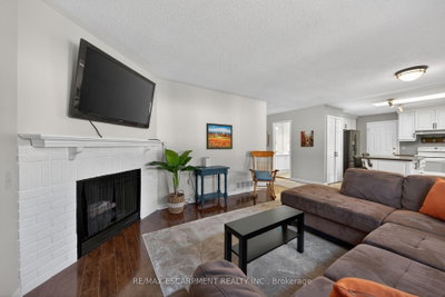 232 Silverbirch Boulevard • Hamilton, ON photo 8