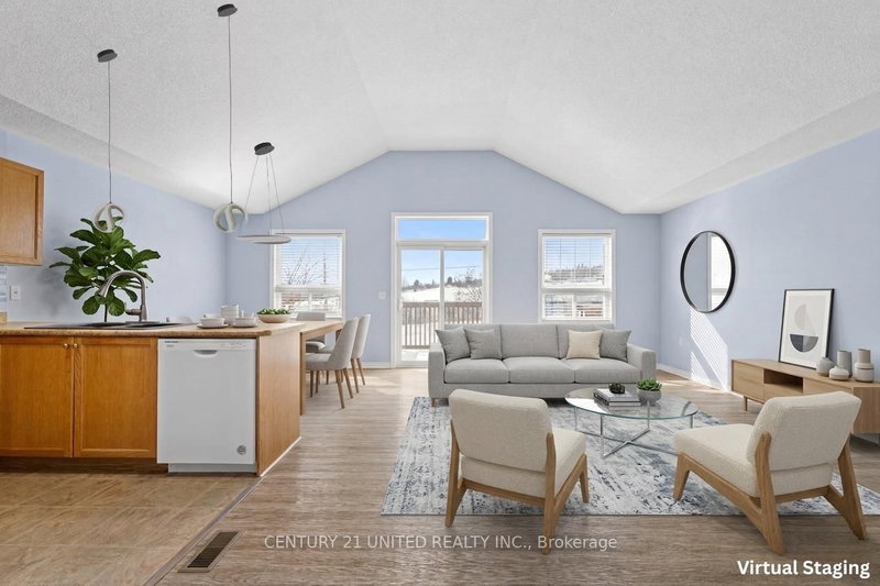 608 Clancy Cres, Peterborough, K9K 2S2 | Image 2