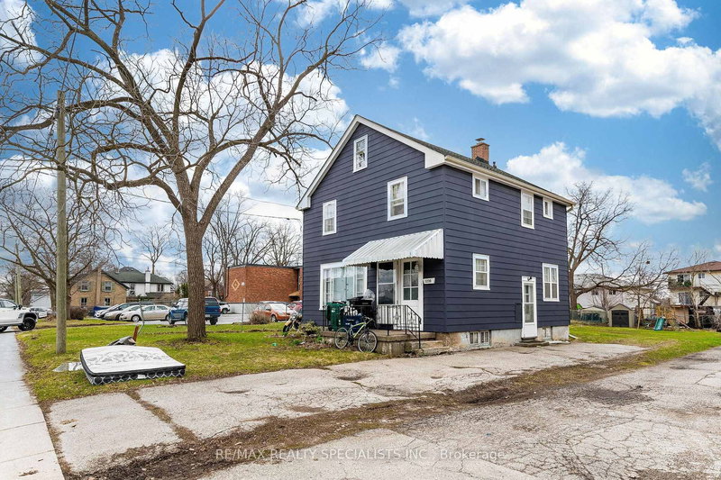 1230 Duke St, Cambridge, N3H 3V7 | Image 2