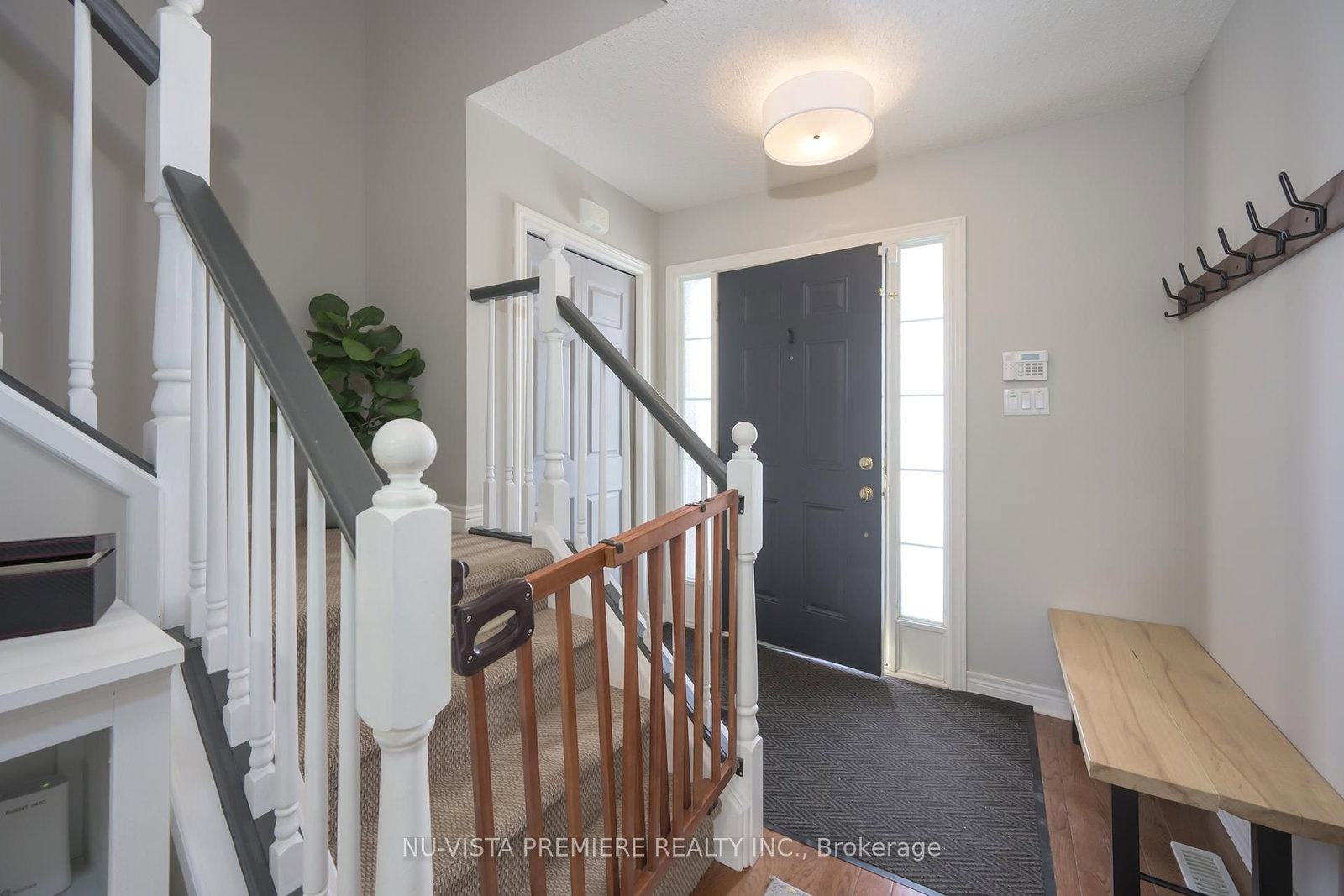 1582 Chelton Place - Photo 5