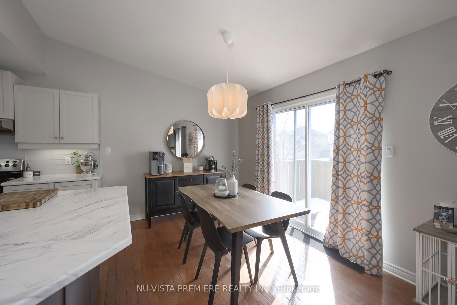 1582 Chelton Place - Photo 7