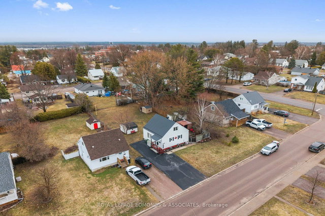 341 Chamberlain Street