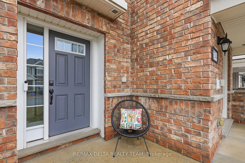 372 Willow Aster Circ, Ottawa, K4A 1C8 | Image 2