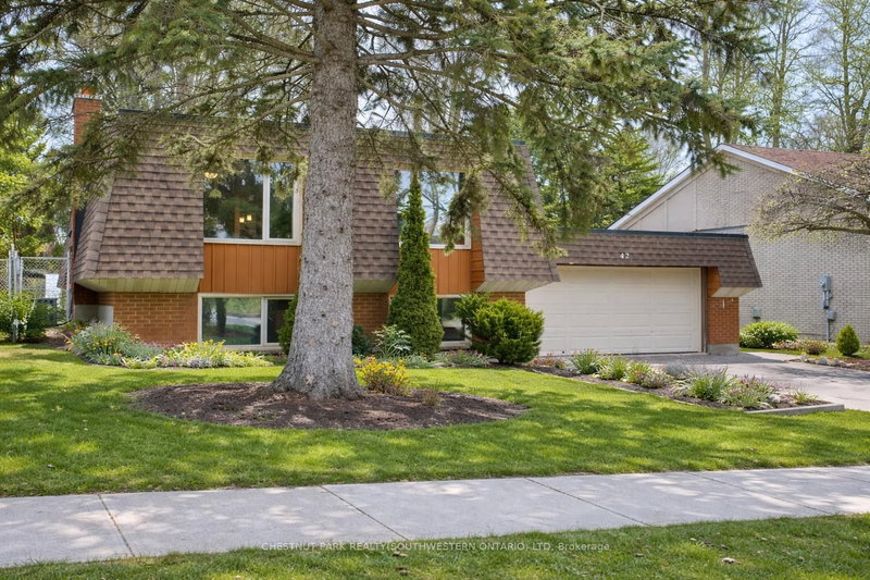 42 Culpepper Dr, Waterloo, N2L 5L1 | Image 3