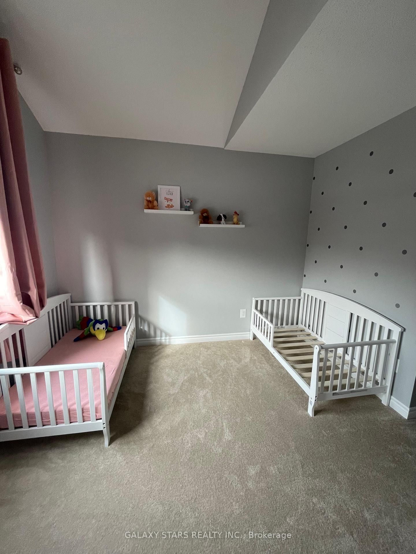 327 Aphelion Crescent - Photo 16