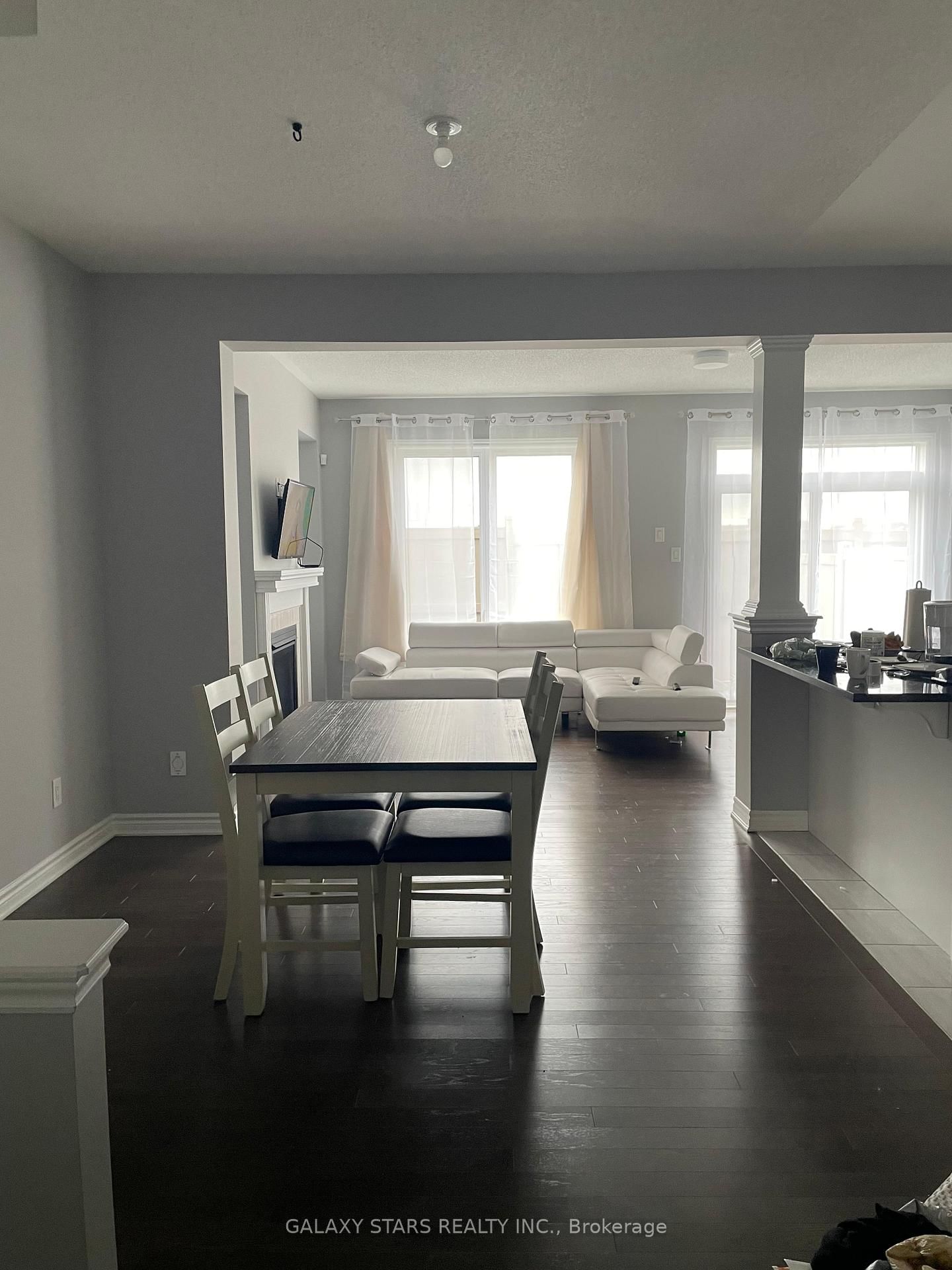 327 Aphelion Crescent - Photo 3