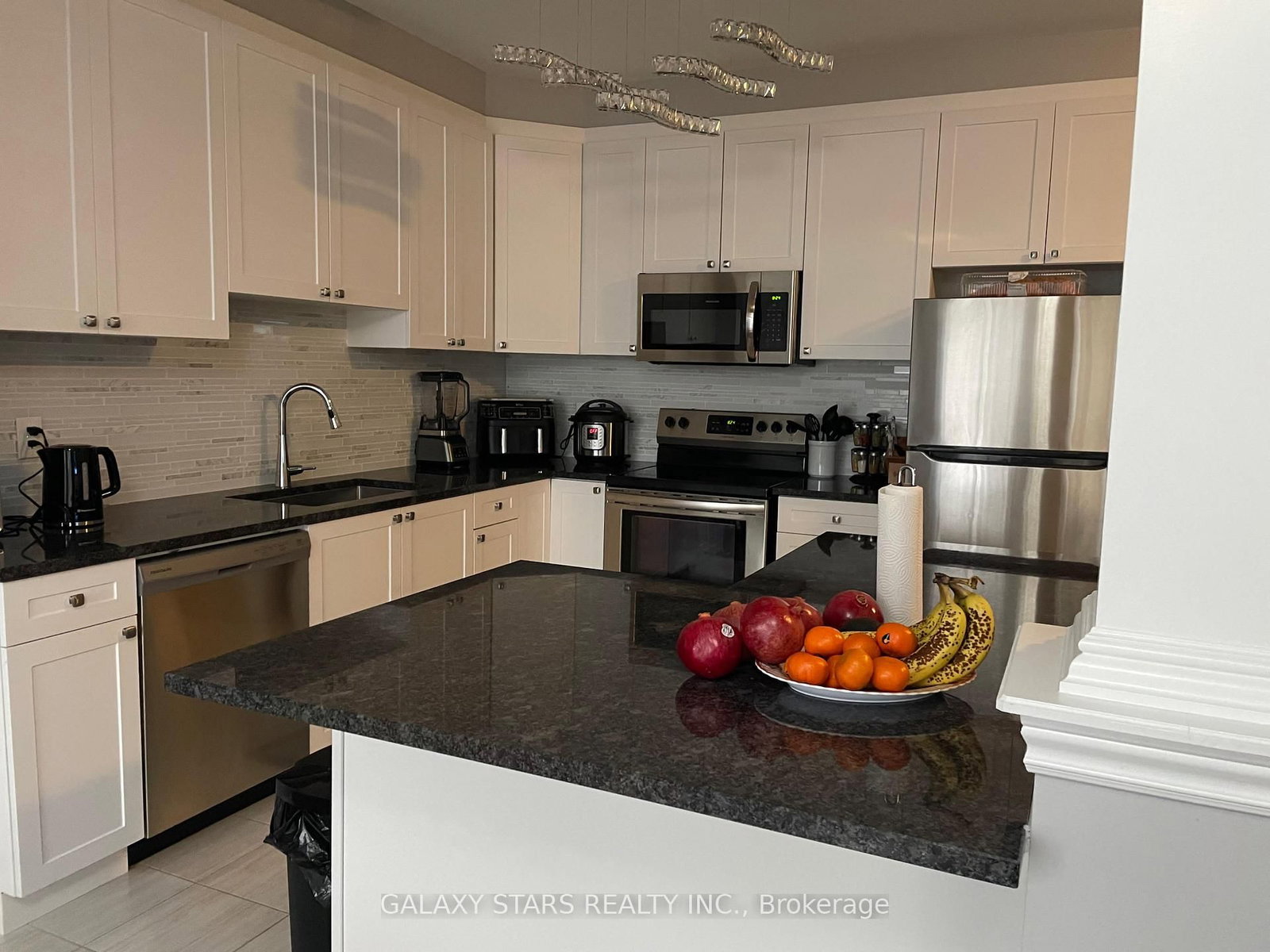 327 Aphelion Crescent - Photo 4