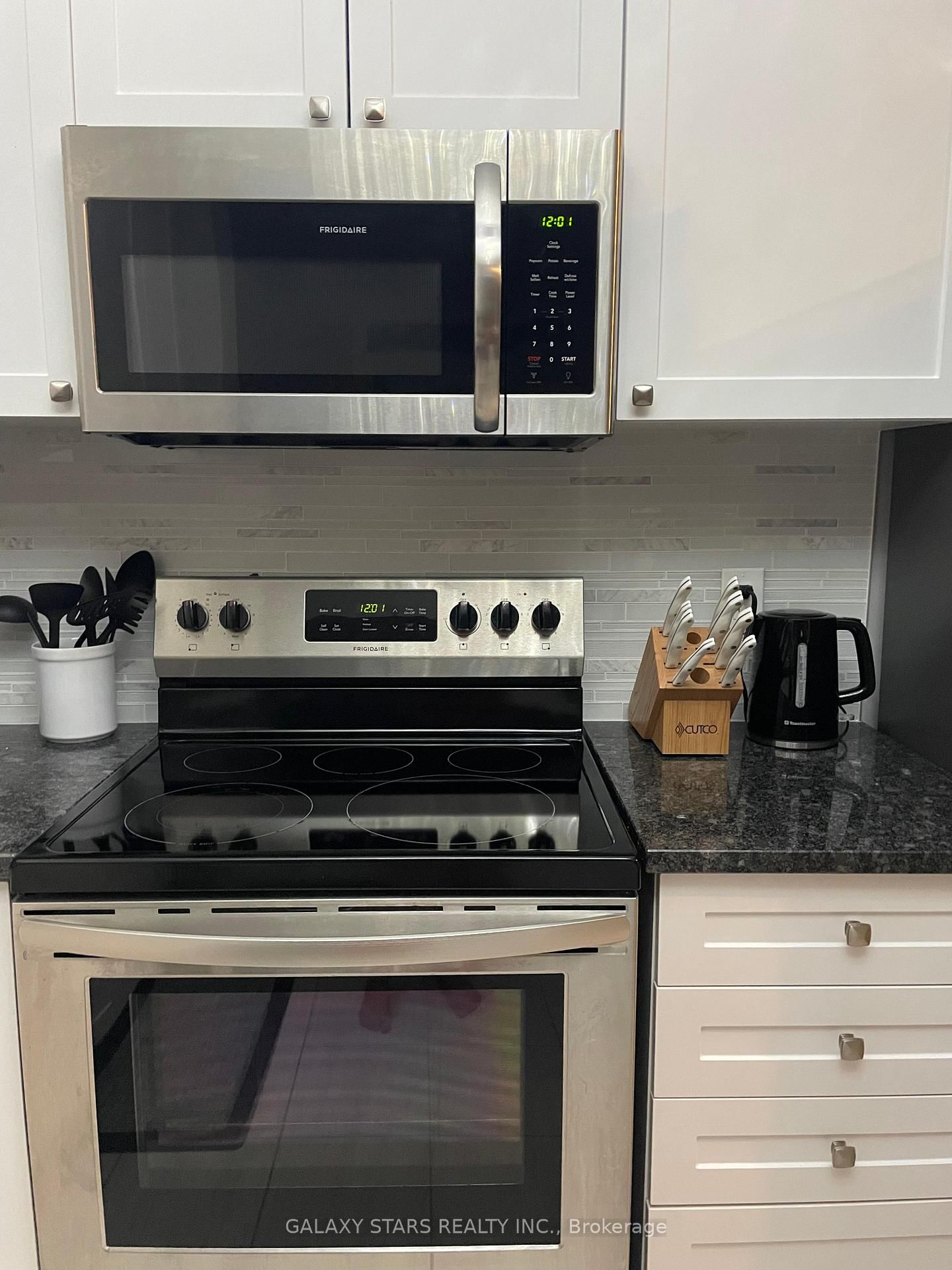 327 Aphelion Crescent - Photo 6