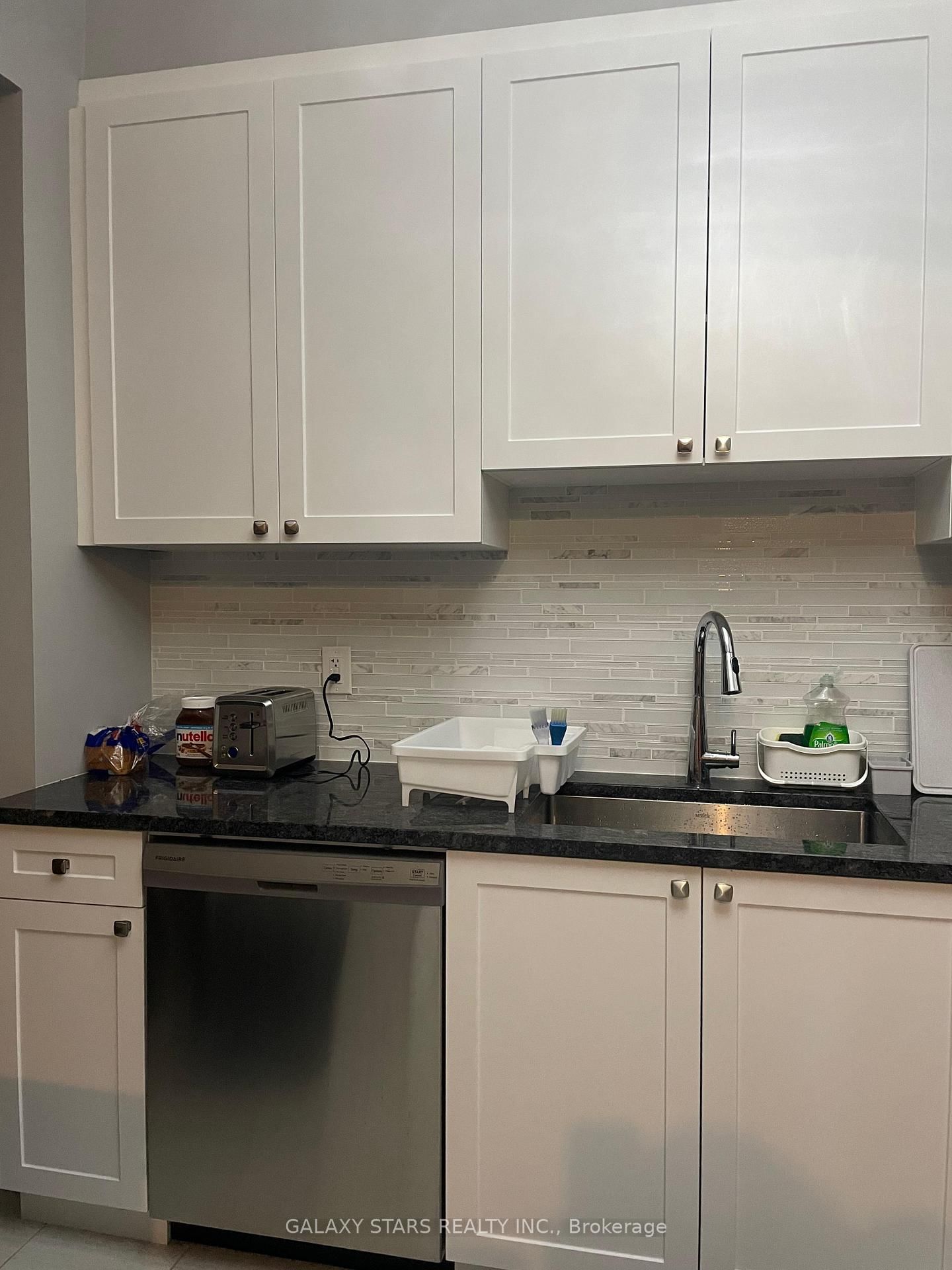 327 Aphelion Crescent - Photo 8