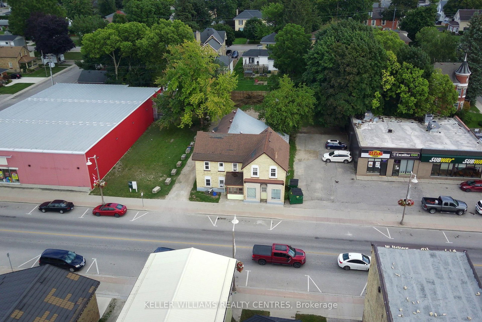 Listing Image 4