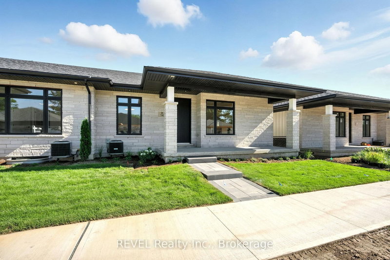 11 Accursi Crescent