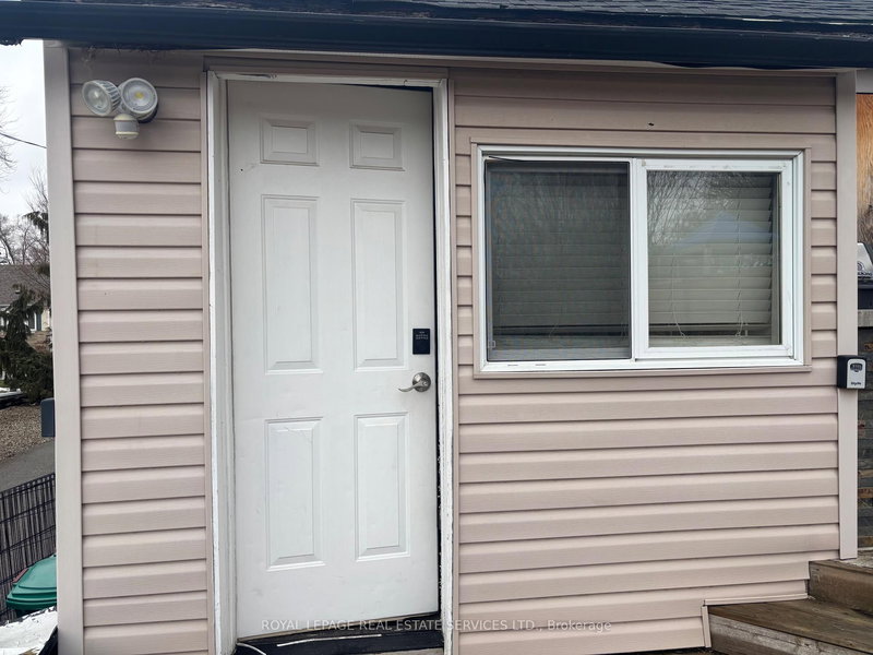 6 Sussex Ave, Brantford, N3R 2G6 | Image 3