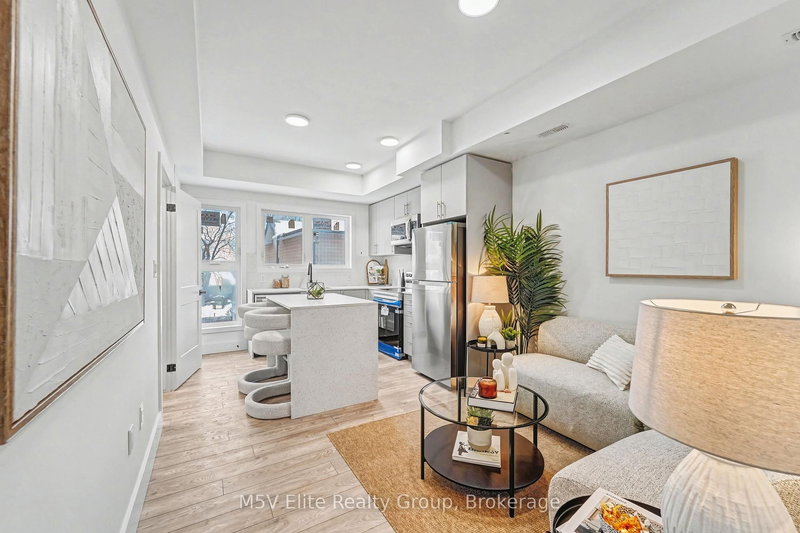 6638 McLeod Rd, Niagara Falls, L2G 3G5 | Image 2