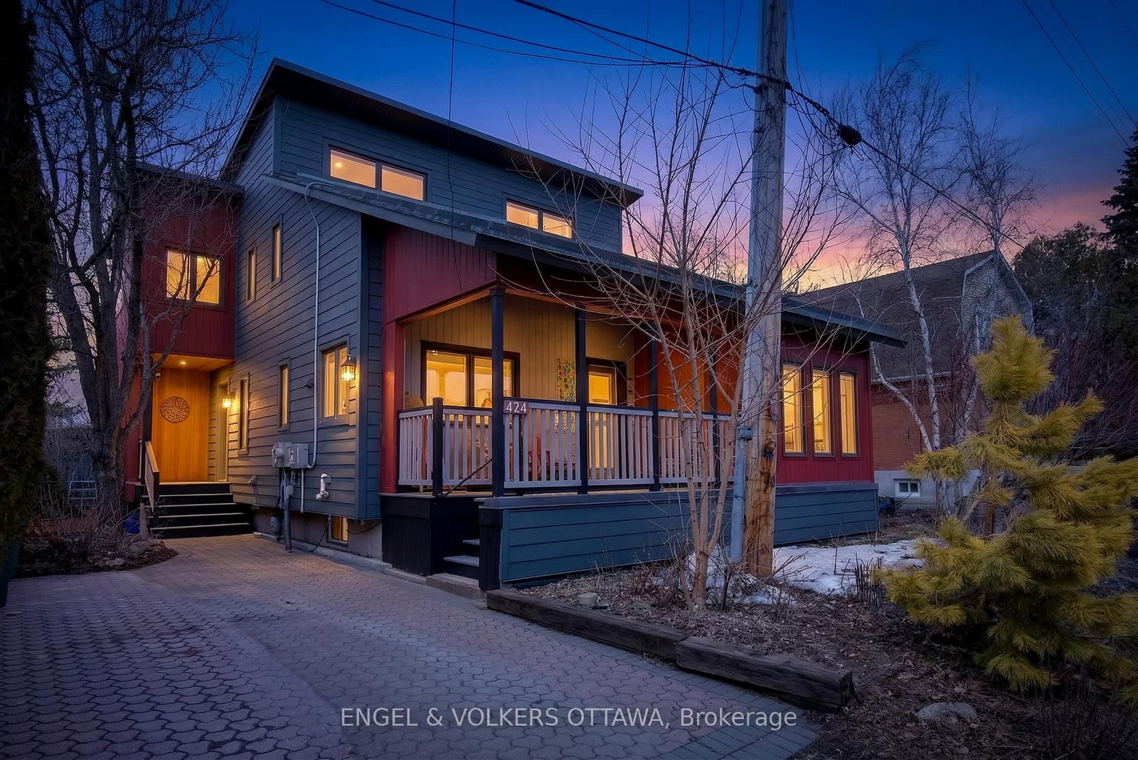 424 Lochaber Avenue - Photo 2