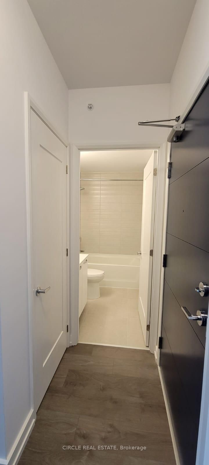 75 James Street S, Unit 1105 - Photo 17