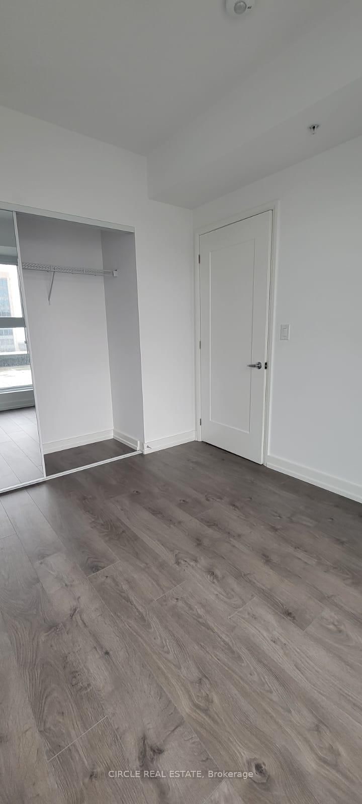 75 James Street S, Unit 1105 - Photo 23