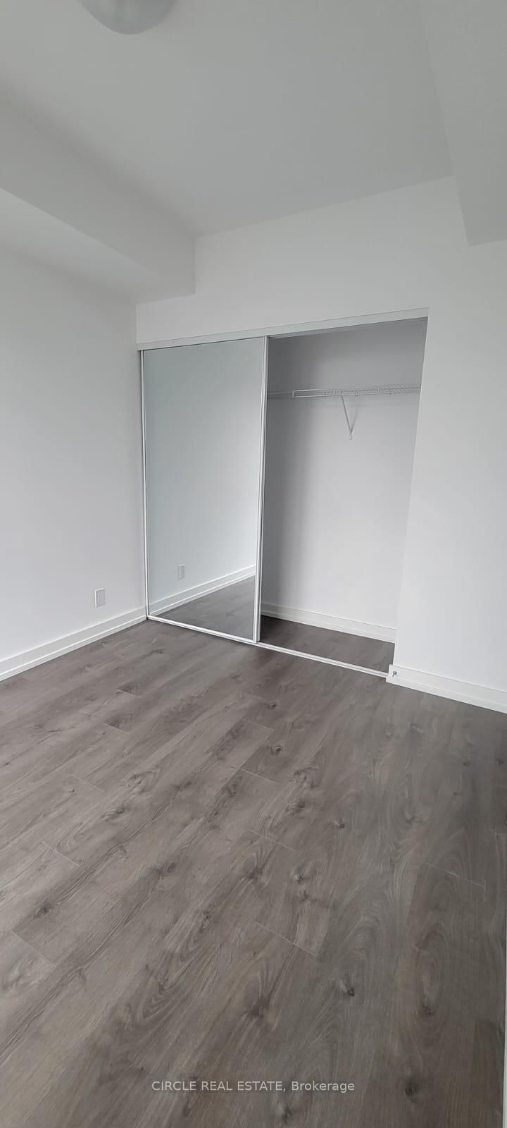 75 James Street S, Unit 1105 - Photo 24