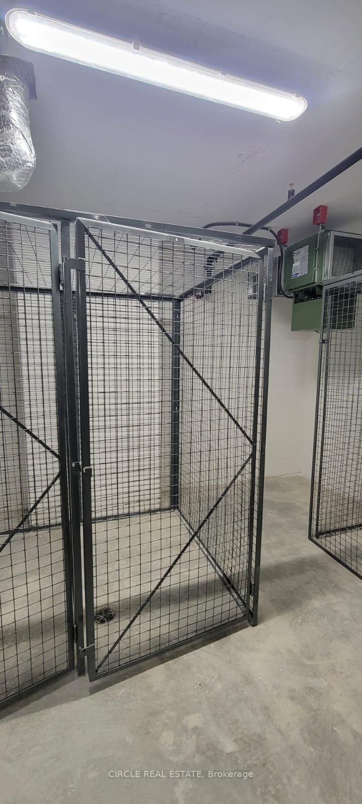 75 James Street S, Unit 1105 - Photo 31