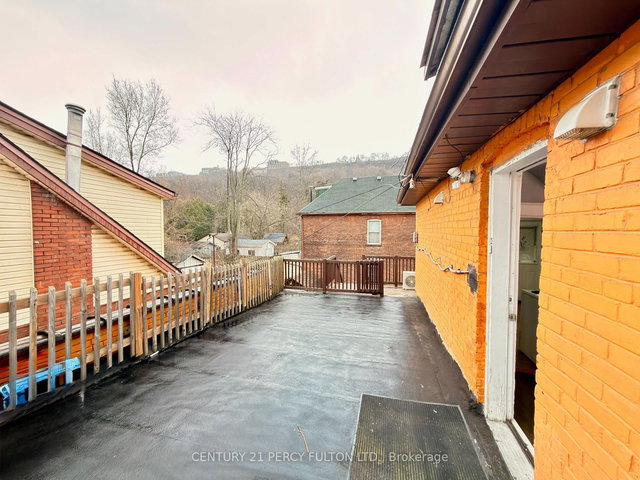 2nd Floor - 108 Cumberland Avenue