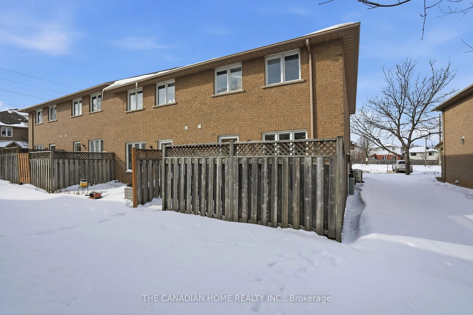 Townhouse for sale at 29-1889 Upper Wentworth Street, Hamilton, Ontario, L9B 2T8 - Chappel - MLS: X13009618